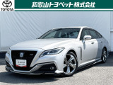 高級セダンの代名詞「クラウン」です!外装の存在感はもちろん、内装も高級感があふれています!