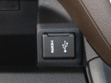 USB&HDMI差し込みあります。