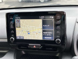 純正ナビを装備。タッチパネル式で使いやすく、お出かけもラクラクです。