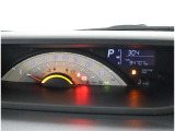 見通しのよいすっきりとした視界で、誰でも運転しやすいです。運転のしやすさは疲れにくさにも繋がりますよ♪