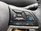 プロパイロット、高速道路や自動車専用道路を運転中にアクセル・ブレーキ・ハンドル操作をクルマがアシストしてくれます。