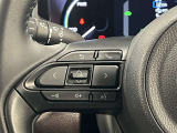 ステアリングスイッチ左側では、メーター内のインフォメーションディスプレイの表示切替操作などが出来ます!