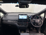 見通しの良い運転席回りとなっておりますので安心して運転をして頂けます!窓が大きいので明るく開放的な室内です