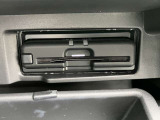すっきり埋め込み型ETC車載器(高速道路の利用時に 料金所の通過をスムーズに行うために自動で料金を精算するシステム)