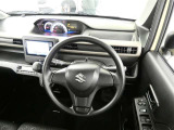 【運転席】運転席周りの画像です。プロの手で隅々までクリーニングしています。ご来店いただき実際に見てみてくださいね☆