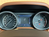 レヴァンテ 3.0 4WD 本革シート