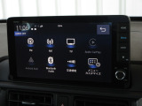 ナビゲーションは純正9インチコネクトナビ(LXM-242ZFNi)を装着しております。AM、FM、Bluetooth、フルセグTVがご使用いただけます。初めて訪れた場所でも安心ですね!