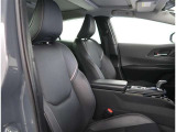 【フロントシート】運転しやすいドライバーズコックピット!ドライブが楽しくなります。