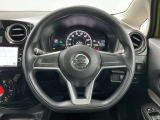ステアリングも使用感が少なく、きれいな状態となっております。