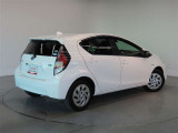 リアガラスはプライバシーなので、日差しや視線を和らげます