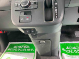 安全安心な走行のために、納車前には小さなクルマを知り尽くしたエキスパートが基本性能に関わる機能や状態を徹底的に点検しています。