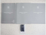 キーを取り出さずにドアを施錠&解錠。クルマの始動も可能です。