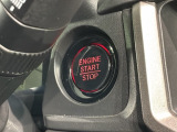 ワンプッシュでエンジンのスタート、ストップが出来て便利です。
