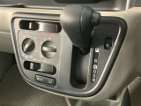 シンプルな操作で的確なシフトチェンジを可能にするゲート式シフトレバーを採用。☆詳しくは無料通話0078-6003-827541 相模原ICすぐ