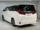 その他にも各種保険、お車の買取(T-UP)、JAF、TSカード、携帯電話などの取扱いをしております。詳しくはスタッフにお尋ねください。