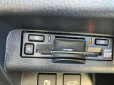 高速道路で便利な【ETC2.0】を装備しています。光ビーコン搭載で渋滞情報などナビゲーションと連動することで機能も充実いたします。他、観光施設に立ち寄るための高速料金割引サービス等もございます。
