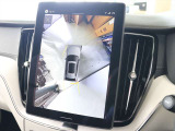 更に360&deg;ビューの単独表示も可能です 車を上から見下ろしたように車外を確認できるため、一切の死角がない状態で駐車が可能です