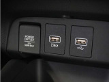 ◆USB接続端子◆使いやすい場所に装備されています♪