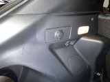 AC100V、1500Wのコンセントを車内に設置。アウトドアや駐車場で野外のコンセントとして利用できます。また、停電などの非常時にも使える便利な機能です!