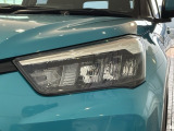 LEDヘッドライトは、点灯の瞬間から最大光量を発揮し、突然暗くなるトンネルなどでの安定感を高めます。