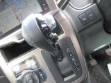 自動車保険も取り扱っております。お車ご購入の際に、お気軽にご相談下さい。万が一の時に備えて、お客様に合ったプランをご提案します。