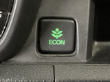 ★ECONスイッチ★ エコドライブを加速しよう!スイッチをONにすると、運転の仕方によるロスを抑え込み燃費をよくするようクルマが頑張ります(*^ー^*)燃費向上にチャレンジ♪