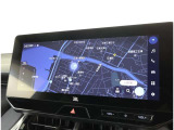 純正ナビを装備。タッチパネル式で使いやすく、お出かけもラクラクです。