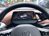 液晶式メーターは必要な多くの情報が大画面に表示され、快適なドライブに役立つアイテムです。