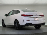 一目で伝わるBMW特有のスポーティーなプロポーションは、BMWの走行性能を生み出すのに欠かせない要因の一つです。細部まで拘りぬいたお車をぜひ一度ご覧ください!
