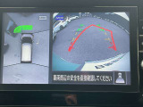 アラウンドビューモニター搭載。上から見下ろしたように液晶に映るのでスムーズな駐車をサポートします。