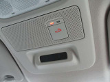 SOSコール 走行中の緊急時(病気や事故、あおり運転など)にボタンひとつでオペレーターに接続!救急や警察への連絡をサポートいたします。※使用にはお申し込みが必要です、詳しくはスタッフまで
