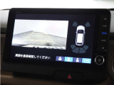 ◆リアワイドカメラシステム◆3種類の表示で後方確認をサポート♪セレクトレバーを「R」の位置に入れるとカメラ画像に切り替え。ノーマルビューでは従来のリアカメラと同様の標準的なビューで表示します!