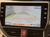 嬉しいバックモニター付き!駐車が苦手な方でも安心♪