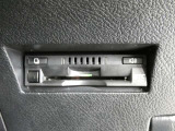 ビルトインタイプのETC車載機です。見た目もスマートで料金所通過もキャッシュレスです。
