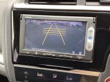 バックも安心のバックカメラ付いています。バックカメラがあると、いつでも安全にバックできますね。死角も減ります。