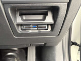 埋め込みタイプのETC。車のデザインと一体となった収納型タイプ。※再セットアップのお申込および再セットアップ料金は別途必要になります。(※支払総額にセットアップ費用は含まれておりません。)