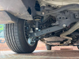 お車を安心してお乗りいただく為には、足回りの定期点検が欠かせません。サービスサポート(有償保証)では無料点検もご提供しており、安心のカーライフをお過ごしいただけるサポート体制が整っています。
