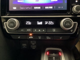 ダブルエアコンは、運転席と助手席でそれぞれ異なる温度を設定できます。