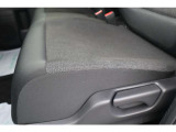【助手席シート】試乗車上がりで使用感も少なく、シート状態良好です!