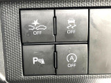 【スマートアシスト】走行中に前方の車両等を認識し、衝突しそうな時は警報とブレーキで衝突回避と被害軽減をアシスト。より安全にドライブをお楽しみいただけます。