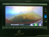 【バックカメラ】運転が苦手な方も車庫入れラクラクです!ギアをリバースに入れれば自動的に切り換わりますので、面倒な操作は不要です♪狭い駐車場もお車を傷つけず安心ですね!