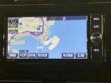 いまや必須装備「ナビゲーション」搭載!知らない場所に、スイスイッとドライブ。なんて便利な機能でしょうか?もう、これなしではハンドルを握れませんね!でも、運転中の操作は危険ですのでご注意ですね☆