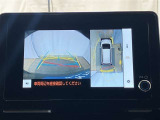 バックガイドモニターで、後方を確認しながら安心して駐車することができます。運転初心者も熟練者も必須の機能ですよ!