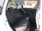 届出済未使用車ですので、内装もキレイです♪ また、シートカバーの取付等も承ってましたのでお気軽にご相談ください♪