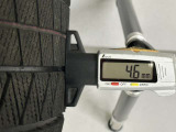 冬タイヤの残り溝は3.1mmです。スリップラインからはmmとなっております。
