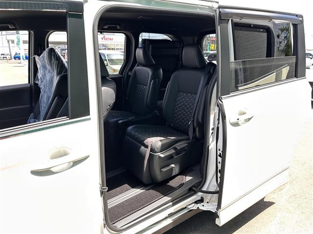 トヨタ ヴォクシー 1.8 S-Z 修復歴無し の中古車詳細 (4,000km