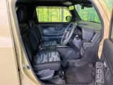 運転席シート廻りは使用感も少なく、良好な状態となっています。丁寧に使われていたことがよくわかりますね。
