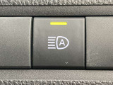 対向車がいないとき、見通しの悪い道路は暗くて怖いですよね。。。こちらのクルマはオートマチックハイビーム搭載です!対向車の有無で自動でハイ・ロウビームに切り替えます。
