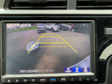 【バックカメラ(3モード)】視点を切り替えて後方を確認でき、駐車や車庫入れも安心です。