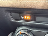 シートヒーターが付いています!寒い日に便利な装備ですね。